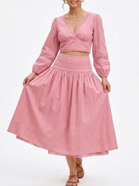 a new day woman’s soft pink skirt and top set